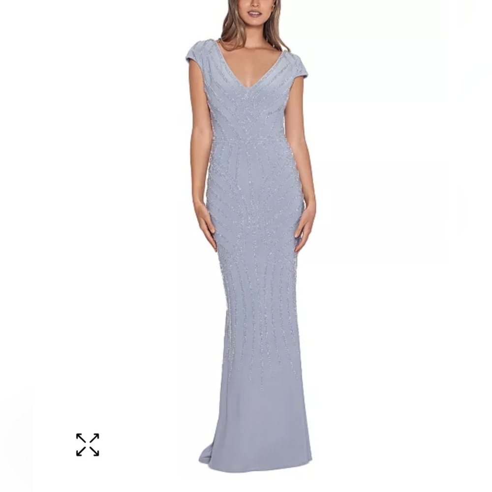 Women's clothing (204)